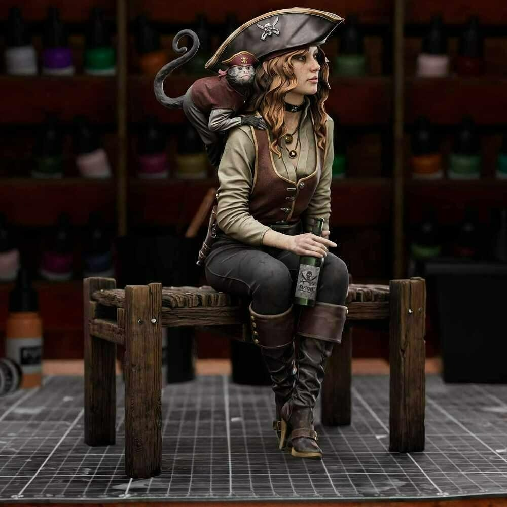 0686 Captain Lyra (2109) - STL 3D Print Files